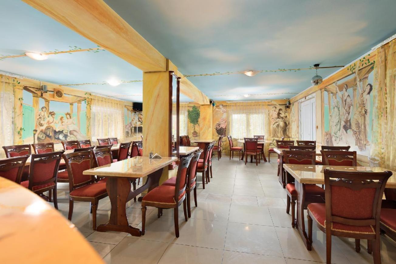 Wellness Club Villa Puclice Exterior photo