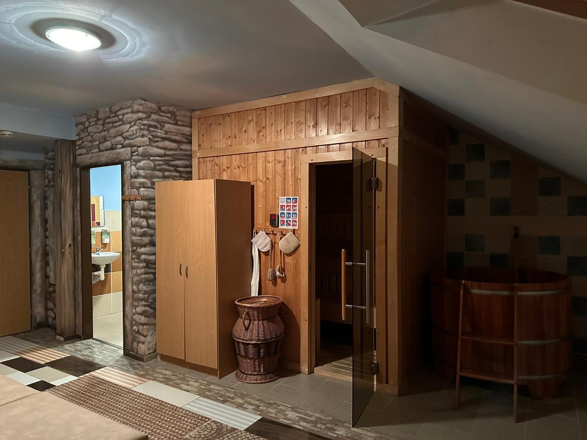 Wellness Club Villa Puclice Exterior photo