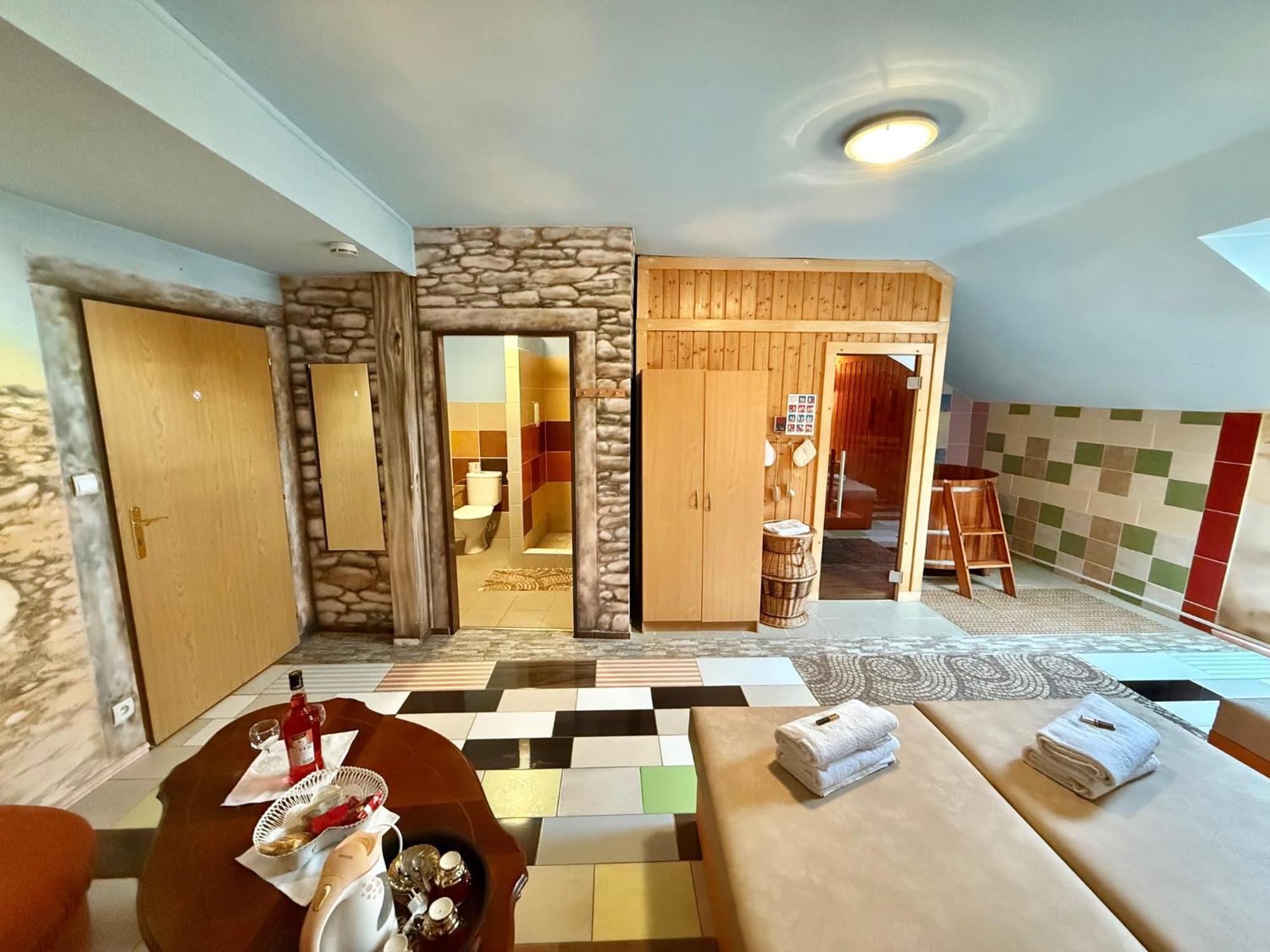 Wellness Club Villa Puclice Exterior photo