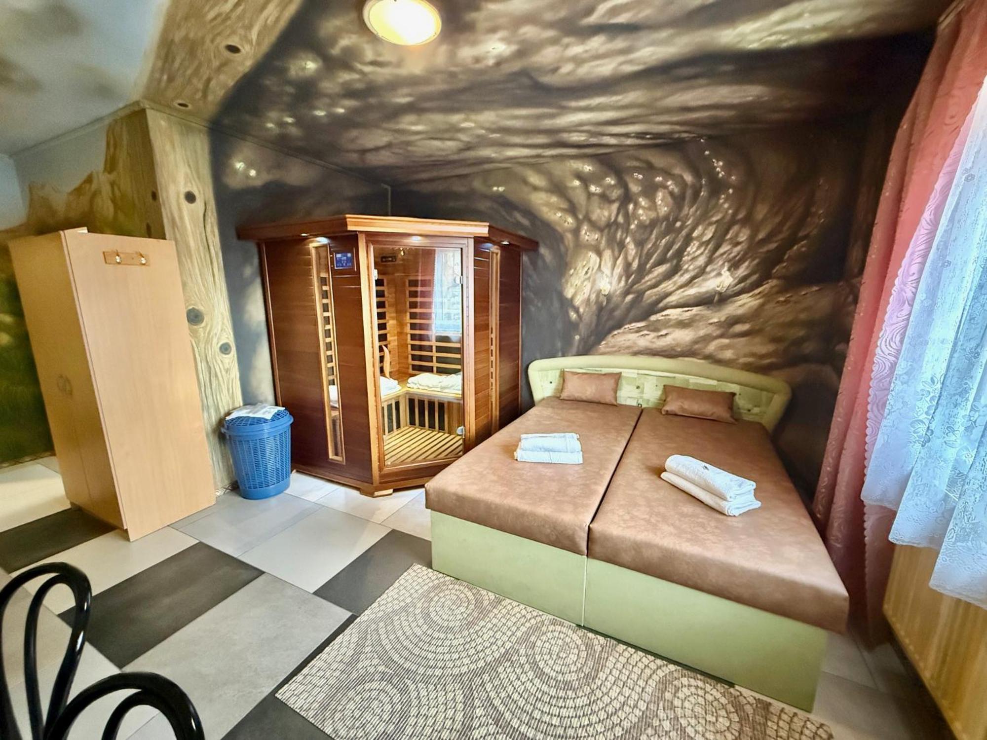 Wellness Club Villa Puclice Exterior photo
