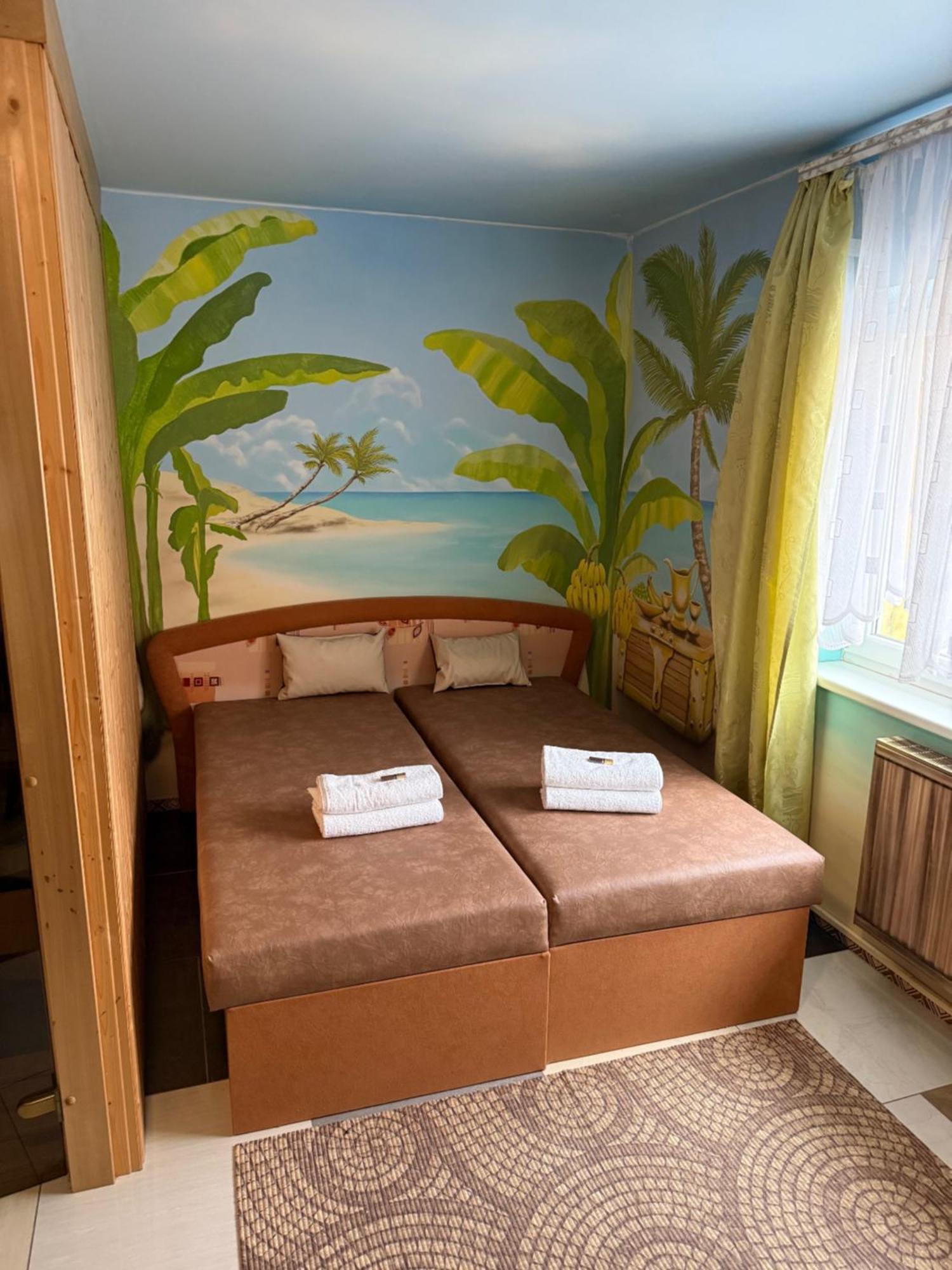 Wellness Club Villa Puclice Exterior photo